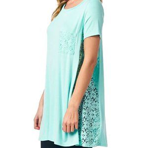 Vanilla Bay Mint Tee with Floral Lace